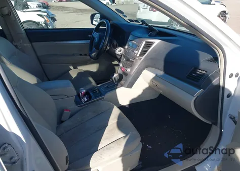 2010 Subaru Outback 2.5I Premium z USA, uszkodzony, nr VIN 4S4BRBCC9A3367202